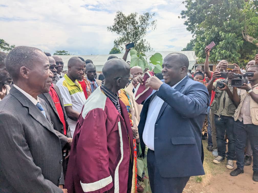 Government elevates two chiefs in Karonga